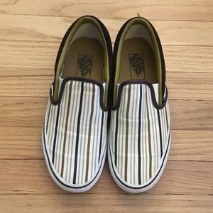 Vans Classic Slip-On in Coffee/Tobacco Fourstripes